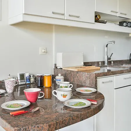Le Cocon Parisien Balcon - Welkeys Apartment Paris